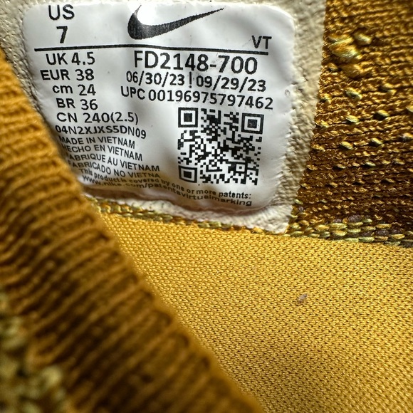 Women’s Nike Sz 6.5, 7Flyknit Haven FD2148 700 Slipon Sneaker Trainer Sports New - Picture 13 of 14